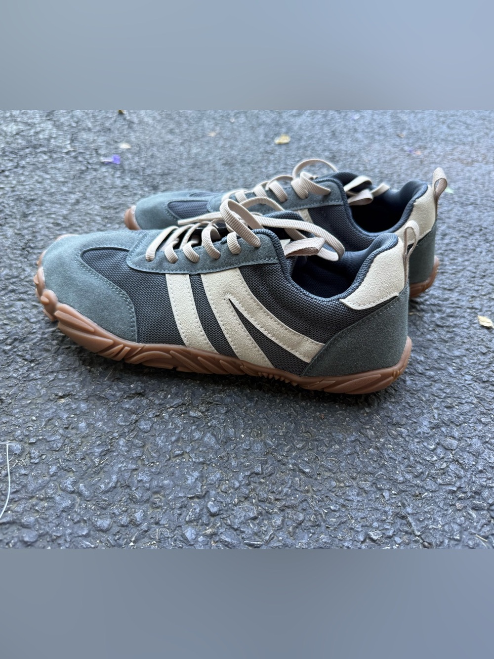 Men's Casual Trainers in Olive Green and Tan